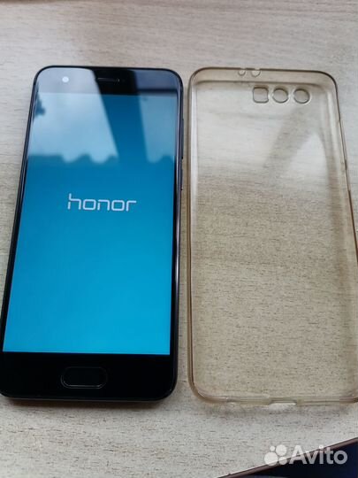HONOR 9, 4/64 ГБ