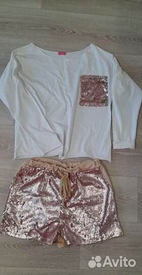 Костюм женский