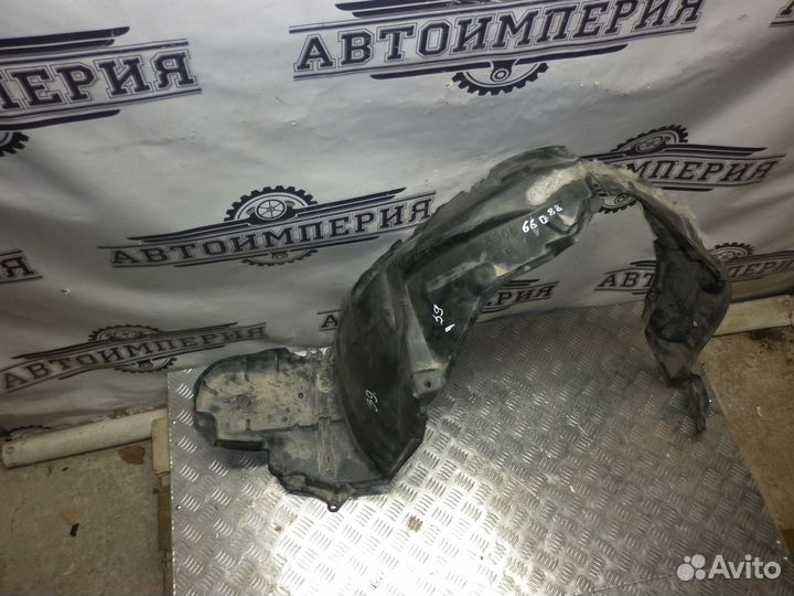 Подкрылок Toyota Prius 30 2010 1.8