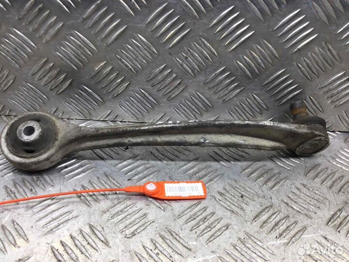 Рычаг передний правый Volkswagen Passat AHH