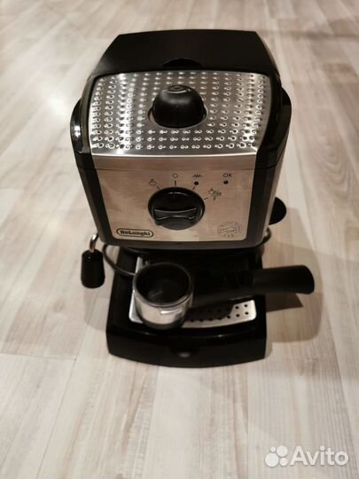 Кофеварка рожковая De'Longhi EC 155