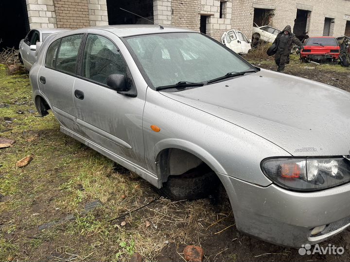 По запчастяи Ниссан Альмера 2004г. 1.5 инжектор