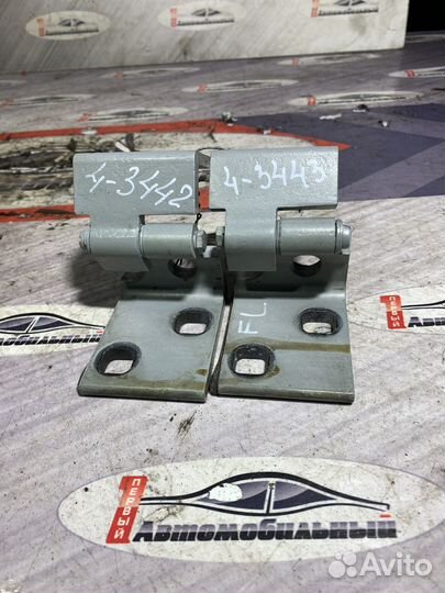 Петля дверная лево c BMW X5 E53 M54B30