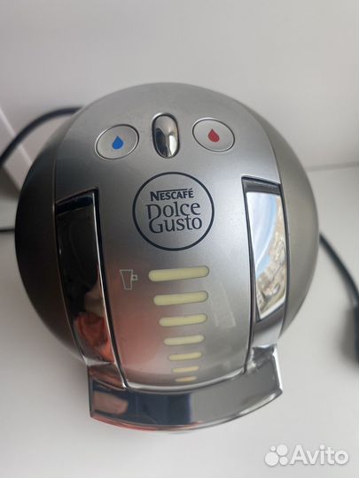 Кофеварка капсульная dolce gusto