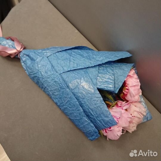 Букет из 3 импортных пионов (Standard)