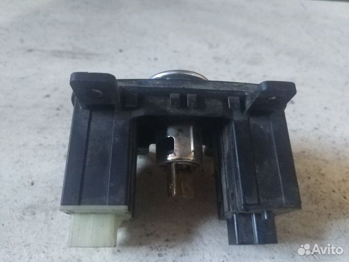 Кнопка обогрева сидений Ford Focus lll