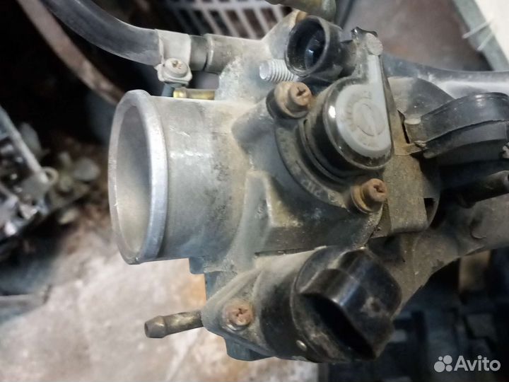 Дроссельная заслонка с датчиками Приора 2110