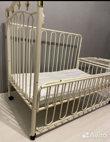 Кроватка детская металлическая geoby,б/у