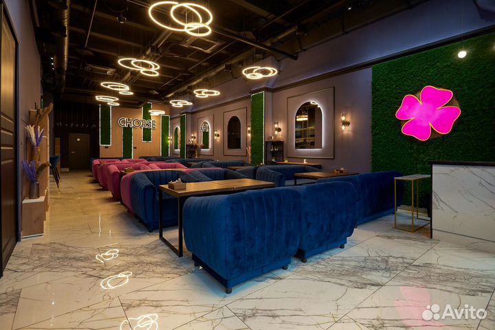 Официант - бармен