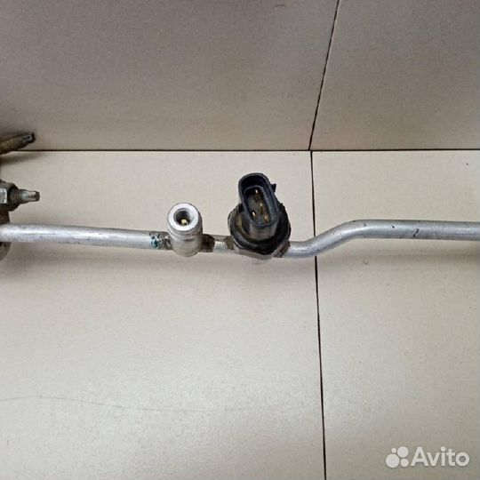 Трубка кондиционера Land Rover Discovery IV