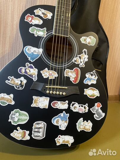 Классическая гитара шестиструнная