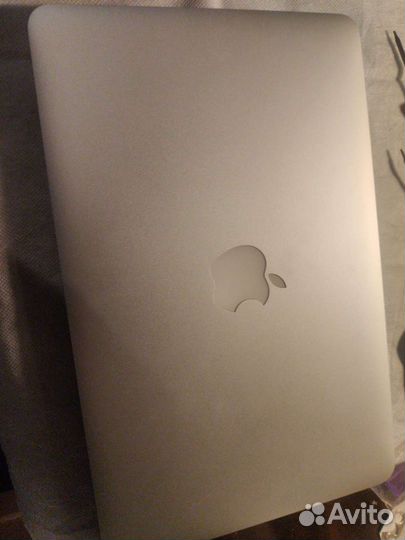 Apple MacBook Air 11 2015 A1465 разбор