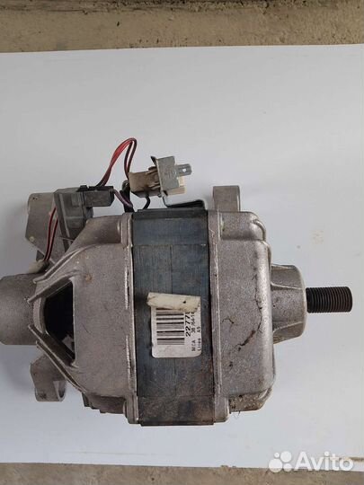 Двигатель на стиральную машинку