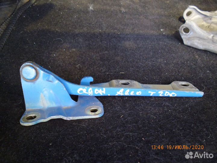 Петля капота правая Chevrolet Aveo T 200