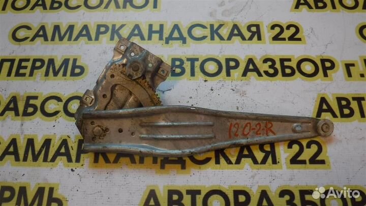 Стеклоподъемник механ. задний правый Toyota Corol