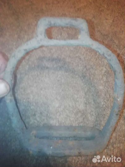 Стремя для седла