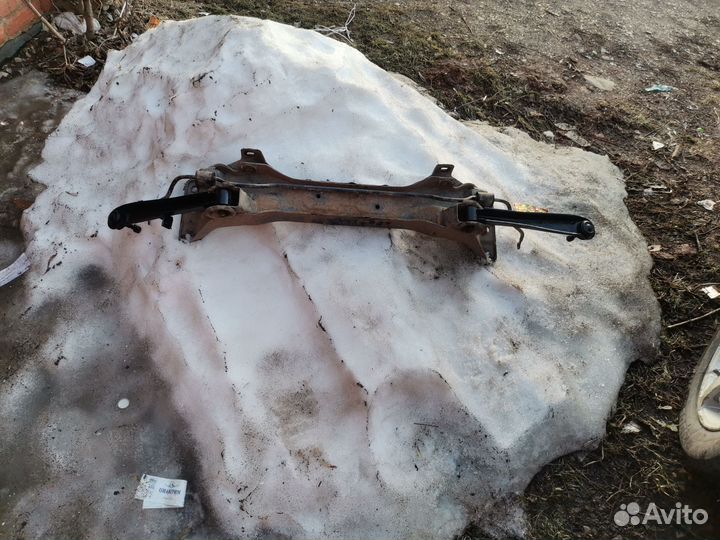 Задний подрамник хэндей соната тагаз 2007г.в