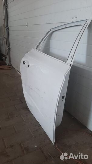 Дверь задняя правая hundai sonata 8