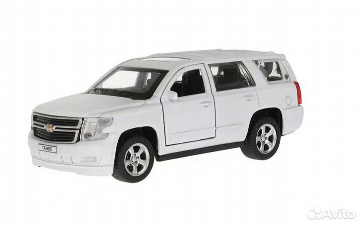 Модель Chevrolet Tahoe белый Технопарк