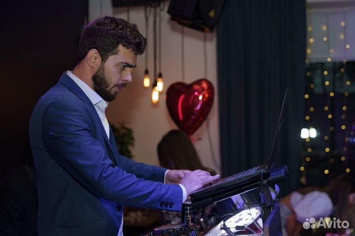 Ведущий+Dj на новогодний корпоратив