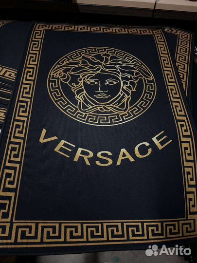 Брендовые коврики для дома