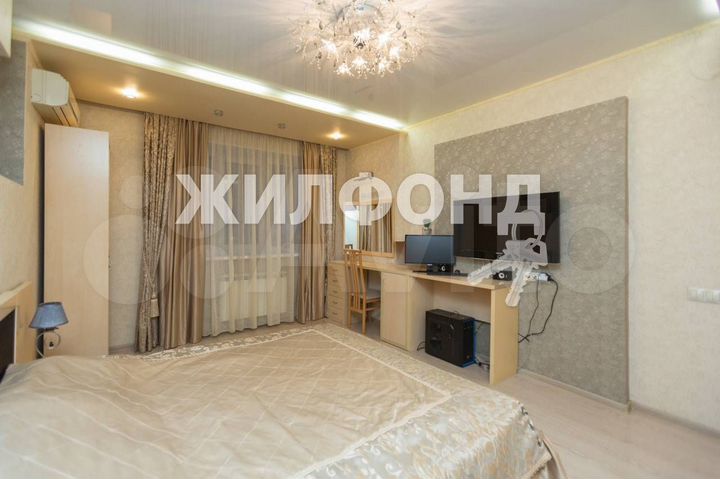 4-к. квартира, 151 м², 4/6 эт.