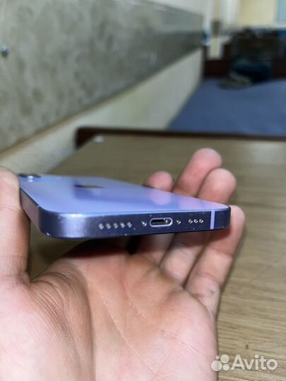 iPhone 12, 64 ГБ