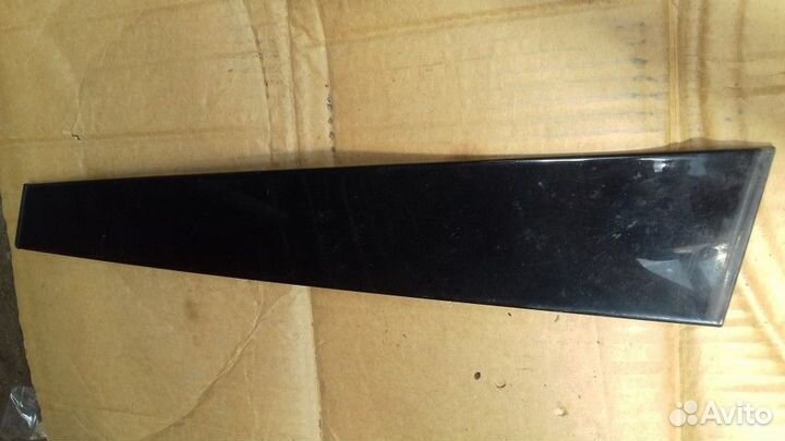 Накладка двери передней правой Mercedes Benz E-Kla