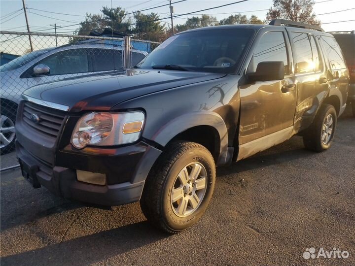 Разбор на запчасти Ford Explorer