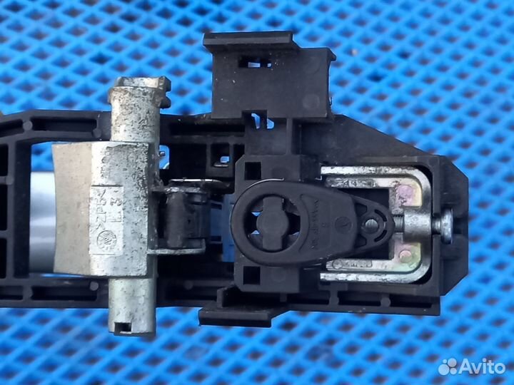 Ручка двери наружная передняя левая Ford Mondeo 4