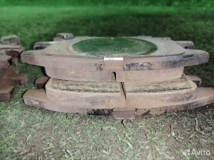 Колодки тормозные передние Lexus Rx300 MCU10