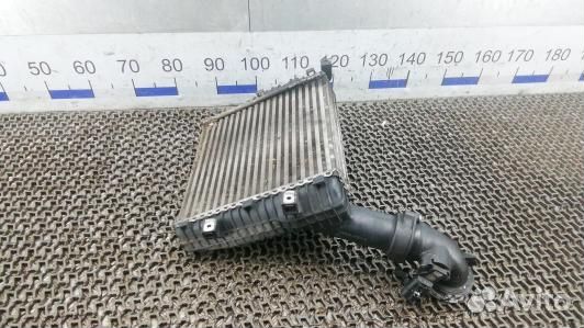 Радиатор интеркуллера volkswagen touareg 7L (UML12