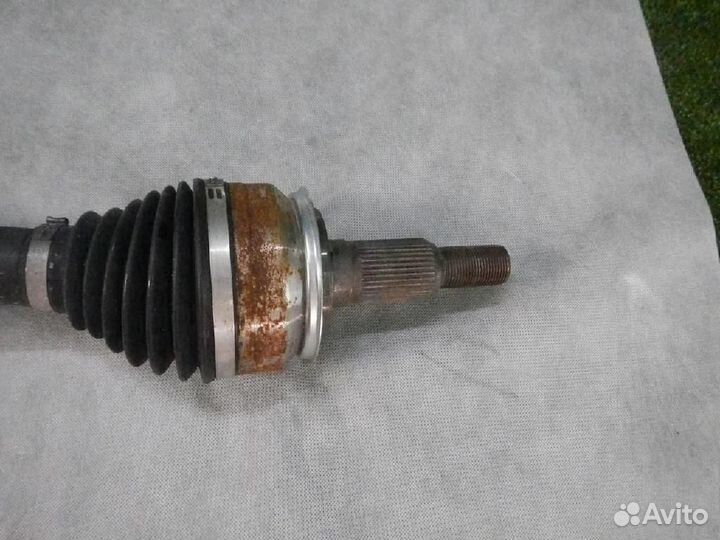 Привод левый задний Cadillac Escalade