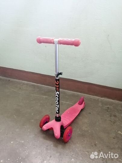 Самокат детский трёхколесный, светящиеся колеса