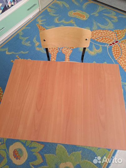 Детский стол и стул для школьника