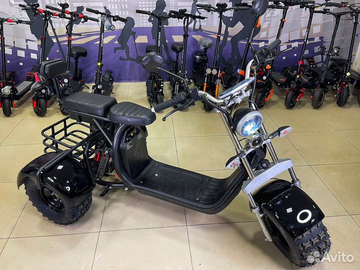Электроскутер трицикл
