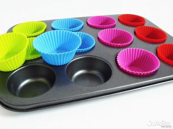 Форма для выпечки с силиконовыми вставками 12 ячее