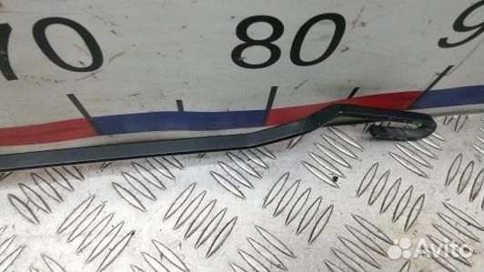 Щеткодержатель лобового стекла chrysler voyager 4