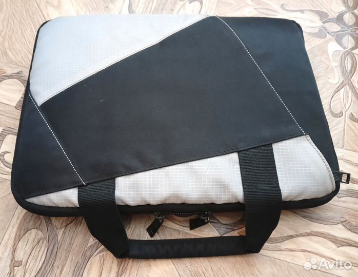 Нетбук Asus Eee PC 1011PX