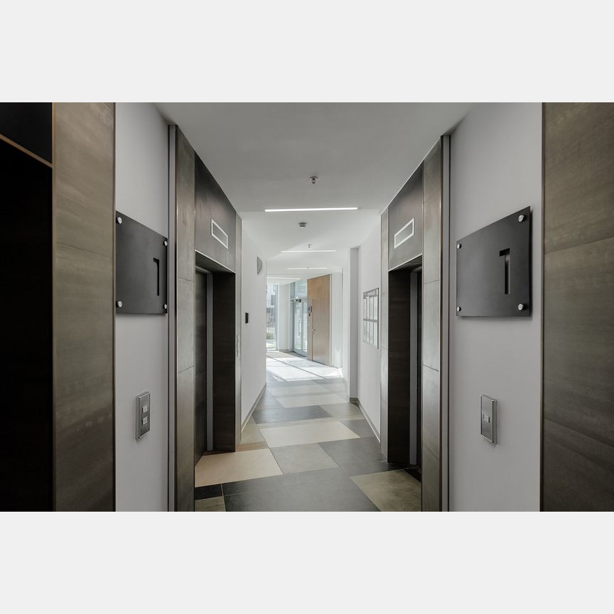 4-к. квартира, 118 м², 16/41 эт.