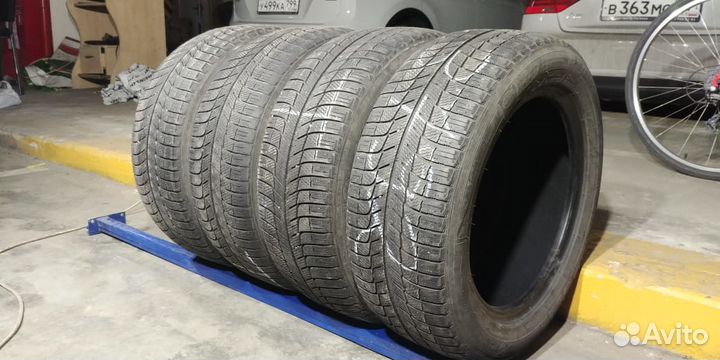Michelin X-Ice 215/55 R16 97H