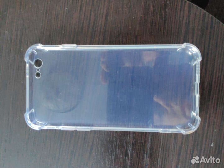 Прозрачный чехол на iPhone 6 (6s)
