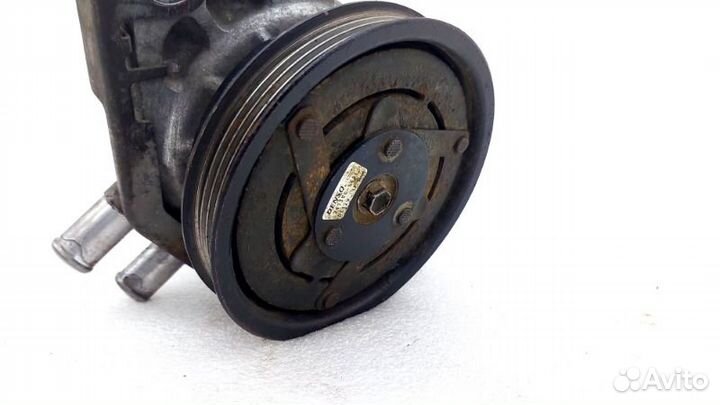 Насос водяной помпа Toyota Land Cruiser 200