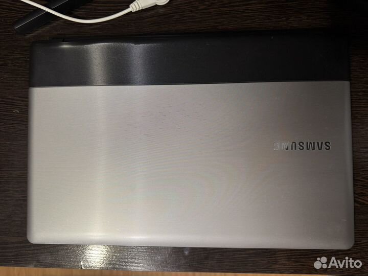 Ноутбук Samsung np300e5a