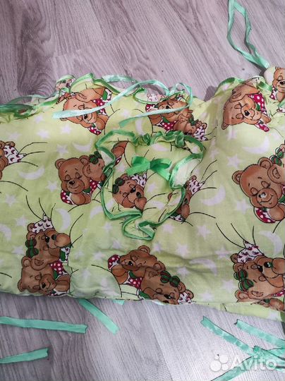 Бортики в детскую кроватку б/у