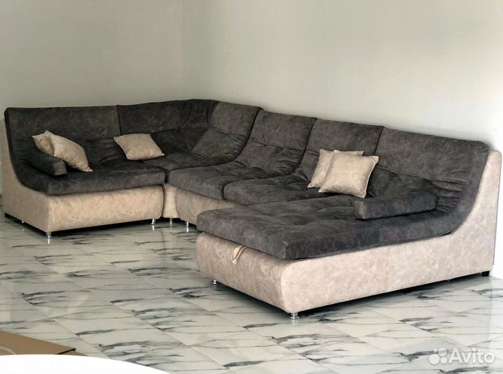 Большой п образный диван
