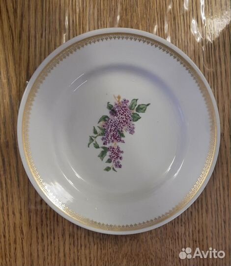 Тарелки десертные