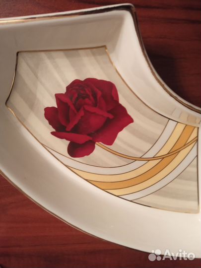 Менажница на вращающейся подставке