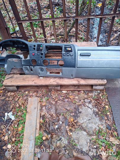 Панель приборов