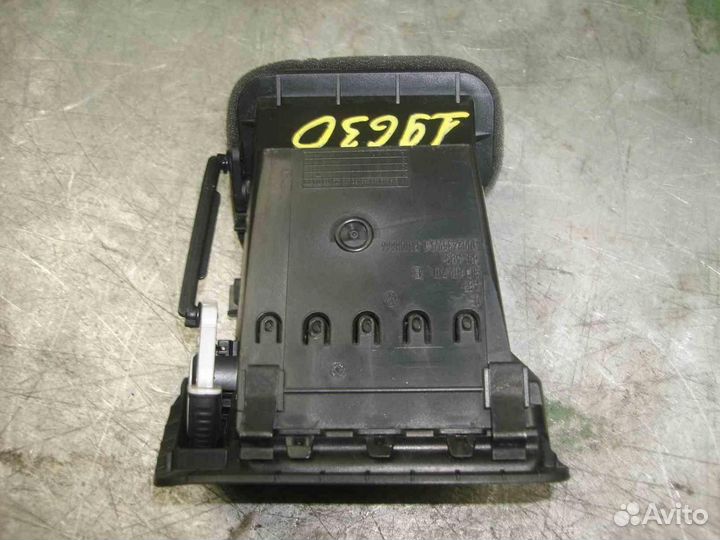 Дефлектор в VW Passat B6 2005-2010